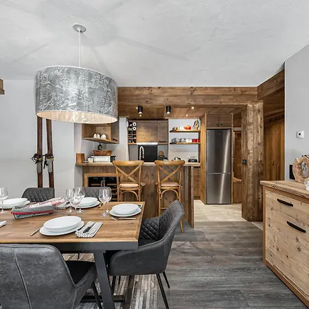 Neuf A Le Praz - 8 Couchages, Proche Pistes, Terrasse Ensoleillee - Fr-1-568-3 * Courchevel