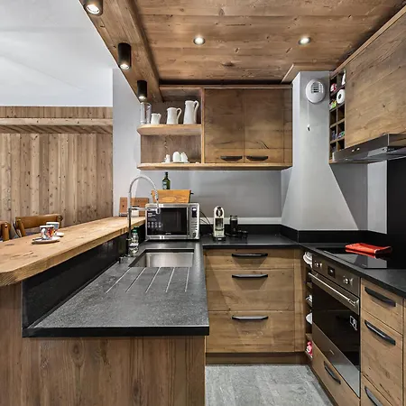 Apartment Neuf A Le Praz - 8 Couchages, Proche Pistes, Terrasse Ensoleillee - Fr-1-568-3